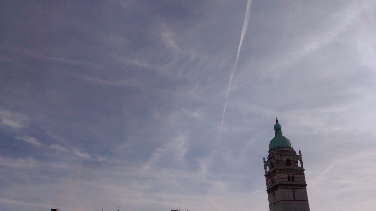 Thin cirrus clouds above Imperial College.